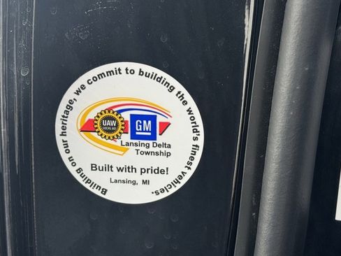 Used 2024 Buick Enclave Essence w/ Experience Buick Package image 21