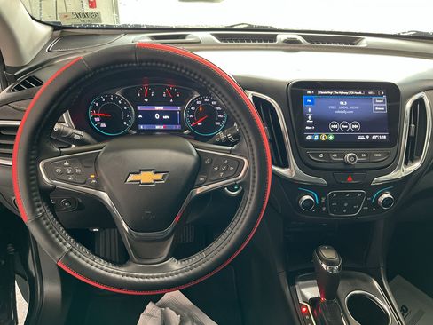 Used 2021 Chevrolet Equinox Premier w/ Redline Edition FWD image 17