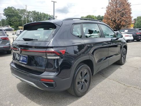 Certified 2025 Volkswagen Taos S FWD image 4