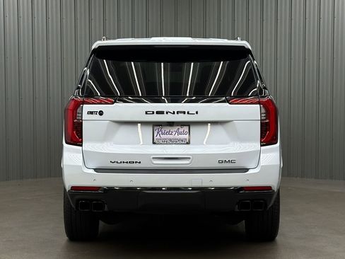 Used 2026 GMC Yukon XL Denali w/ Sun & Power Step Package AWD/4WD image 4
