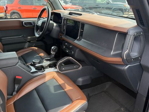 Used 2024 Ford Bronco Outer Banks AWD/4WD image 8