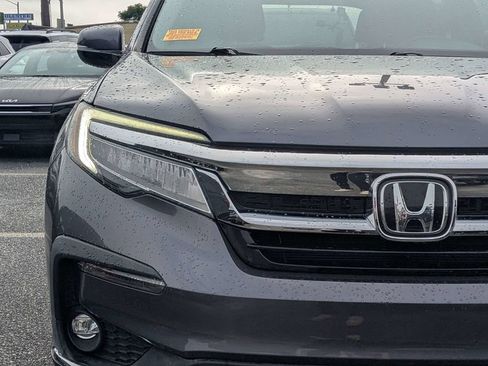 Used 2022 Honda Pilot Touring image 9