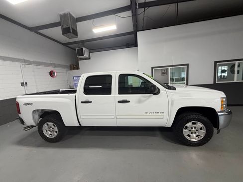 Used 2013 Chevrolet Silverado 1500 LT w/ All-Star Edition AWD/4WD image 4