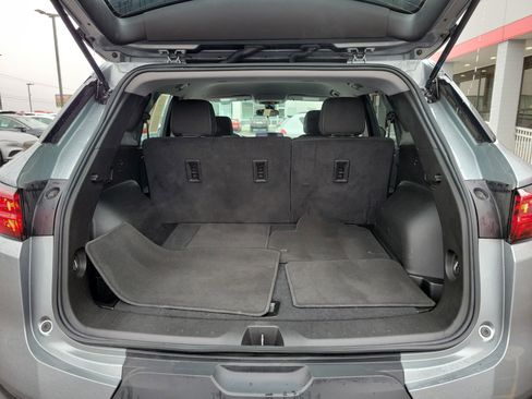 Used 2025 Chevrolet Blazer LT image 8