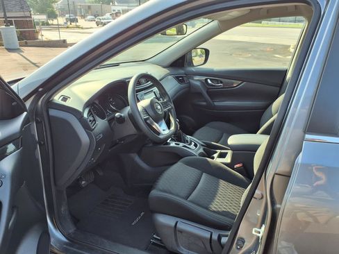 Used 2018 Nissan Rogue S FWD image 21