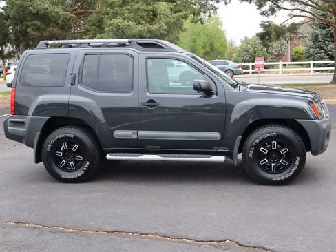 Used 2011 Nissan Xterra S w/ 4X4 Value Package image 3