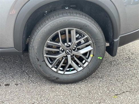 New 2026 Nissan Rogue S image 11