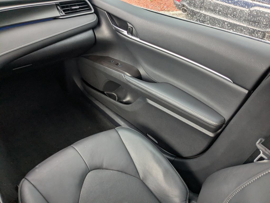 Used 2024 Toyota Camry XSE FWD image 21
