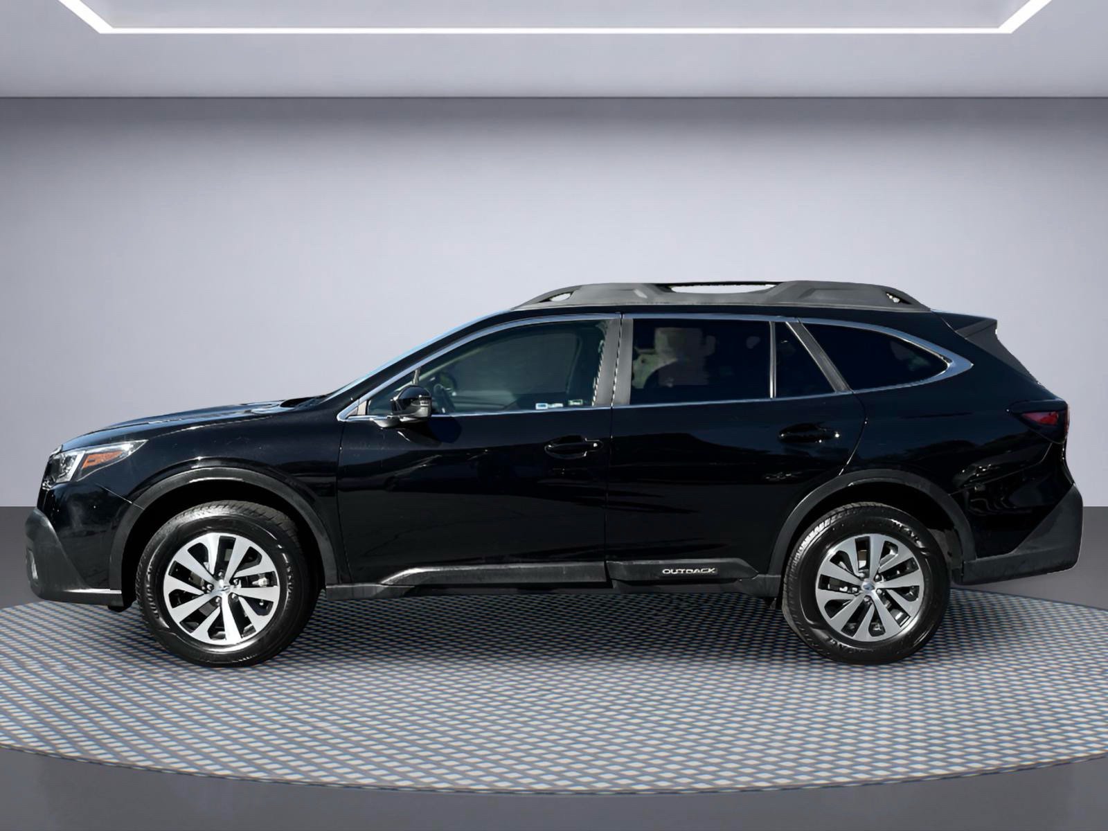 Used 2021 Subaru Outback Premium AWD/4WD image 3