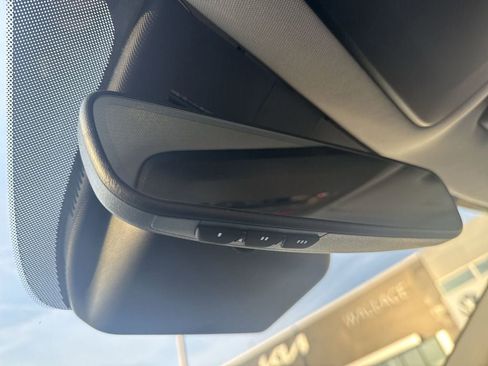 New 2026 Kia Carnival EX image 36