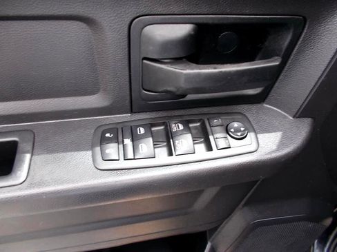Used 2014 RAM 1500 Express image 29