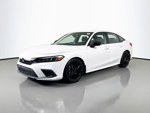 Used 2023 Honda Civic Sport image 4