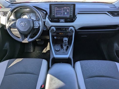 Used 2022 Toyota RAV4 XLE image 16
