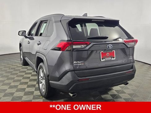 Used 2022 Toyota RAV4 XLE AWD/4WD image 6
