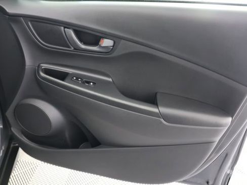 Used 2023 Hyundai Kona SEL image 27