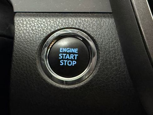 Used 2023 Toyota Camry SE w/ Convenience Package image 15