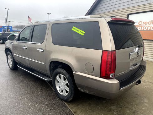 Used 2007 Cadillac Escalade ESV ESV w/ Information Package image 7
