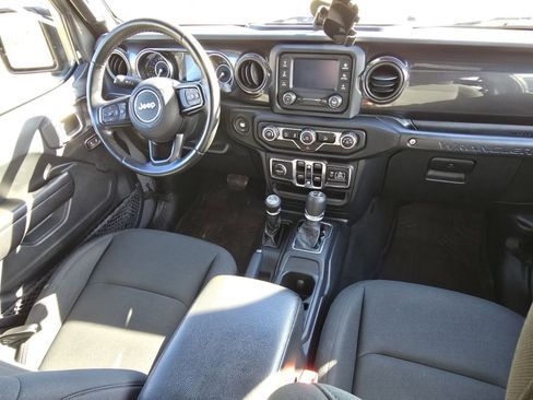 Used 2020 Jeep Wrangler Unlimited Sport image 18