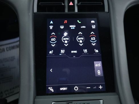 Used 2022 Porsche Taycan 4S image 16