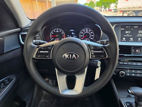 Used 2020 Kia Optima LX FWD image 17