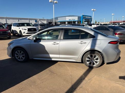 Used 2024 Toyota Corolla LE FWD image 7