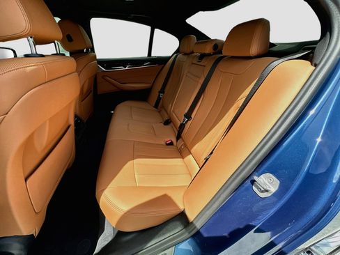 Used 2023 BMW 530i w/ Convenience Package RWD image 25