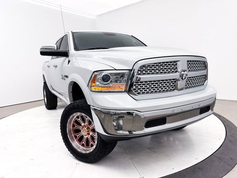 Used 2017 RAM 1500 Laramie w/ Convenience Group image 7