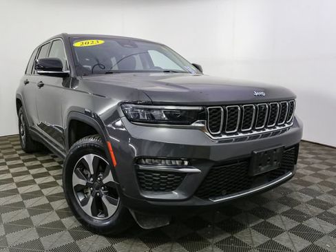 Used 2023 Jeep Grand Cherokee 4WD 4xe w/ Luxury Tech Group II image 3
