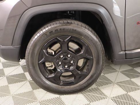 Used 2023 Jeep Compass Trailhawk image 16