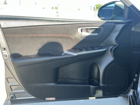 Used 2017 Toyota Camry XSE image 22