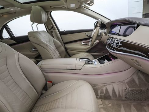 Used 2017 Mercedes-Benz S 550 4MATIC Sedan image 30