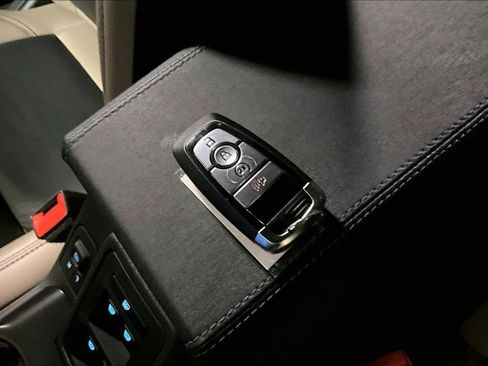 Certified 2024 Ford Bronco Wildtrak image 27