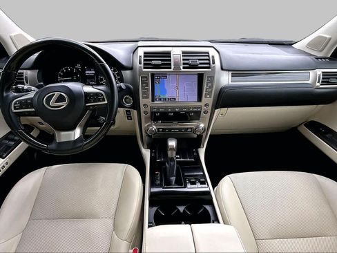 Used 2020 Lexus GX 460 Premium w/ Premium Package AWD/4WD image 16
