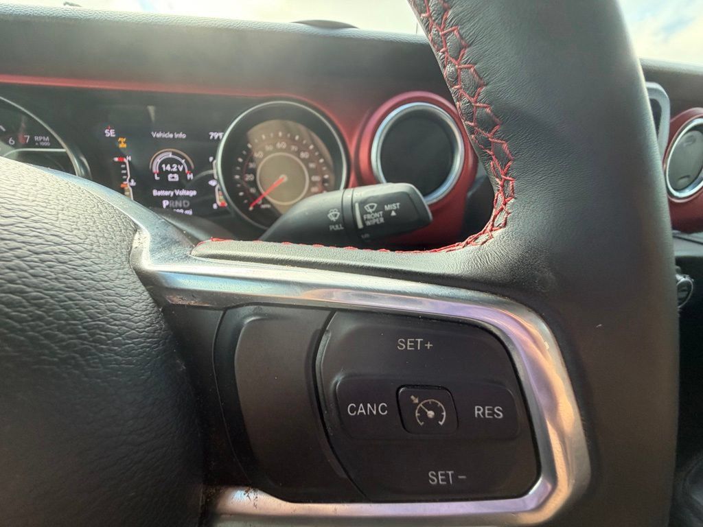 Used 2021 Jeep Gladiator Rubicon w/ Safety Group AWD/4WD image 23