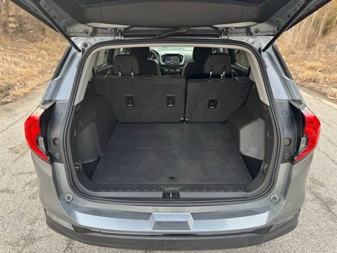 Used 2020 GMC Terrain SLE w/ Driver Convenience Package image 7