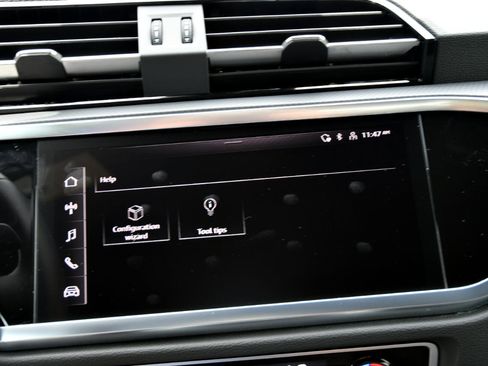 Used 2025 Audi Q3 2.0T Premium image 23