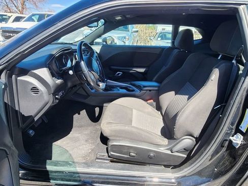 Used 2022 Dodge Challenger GT RWD image 3