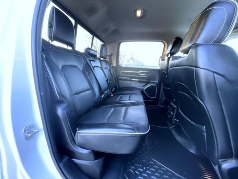 Used 2019 RAM 1500 Laramie image 19