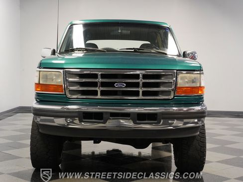 Used 1996 Ford Bronco XLT image 17
