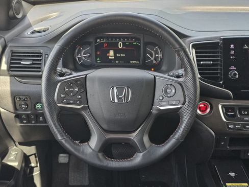 Used 2024 Honda Passport TrailSport image 15