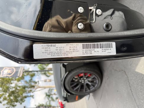 Used 2016 Dodge Challenger SRT Hellcat image 23