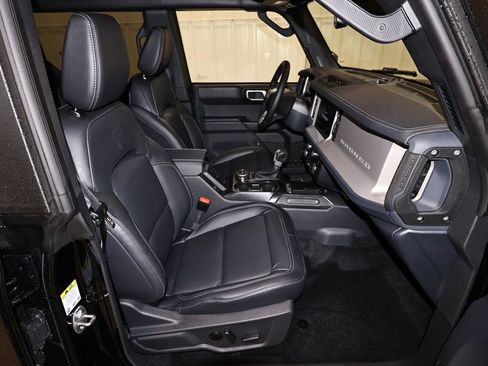 New 2026 Ford Bronco Outer Banks AWD/4WD image 15