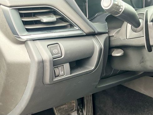 Used 2025 Cadillac CT4 Luxury image 10