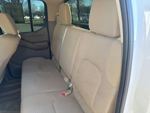 Used 2015 Nissan Frontier SV w/ SV Value Truck Package image 14