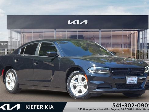 Used 2023 Dodge Charger SXT RWD image 1