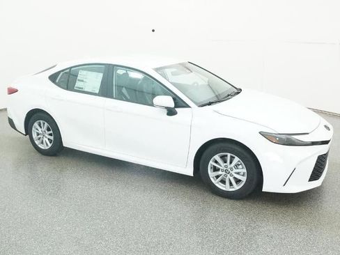 New 2026 Toyota Camry LE image 12