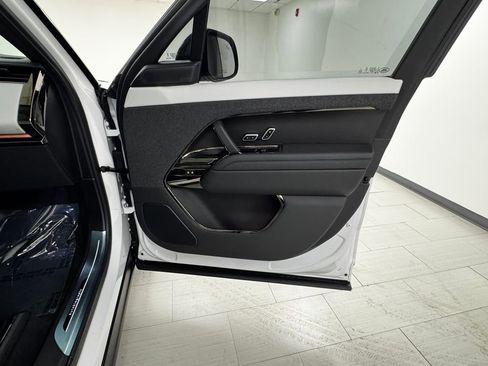 Used 2024 Land Rover Range Rover Sport Autobiography image 13