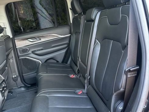 Used 2022 Jeep Grand Cherokee Limited 4xe image 27