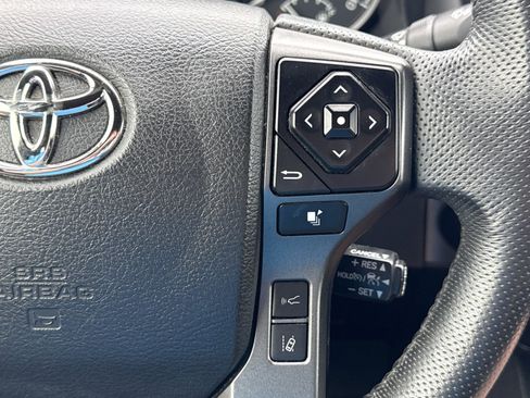 Used 2023 Toyota Tacoma TRD Off-Road w/ TRD Premium Off Road Package image 21