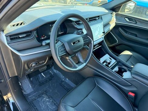 New 2026 Jeep Grand Cherokee Limited w/ Limited Altitude Package image 11